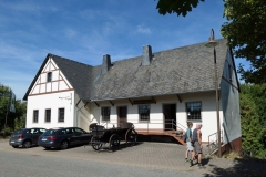 P1001114